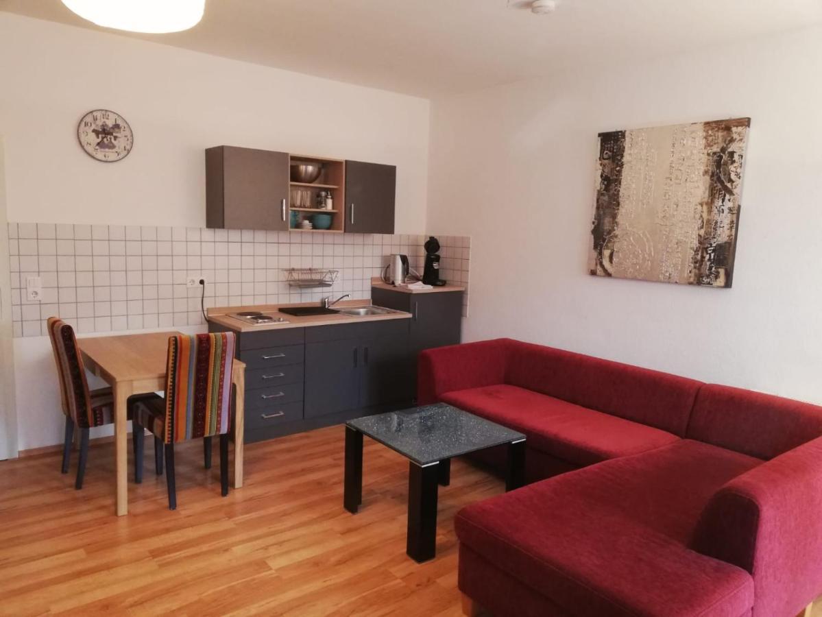 Ferienwohnung - Apartment Mit Balkon In Halle-Saale, Trotha Галль Экстерьер фото