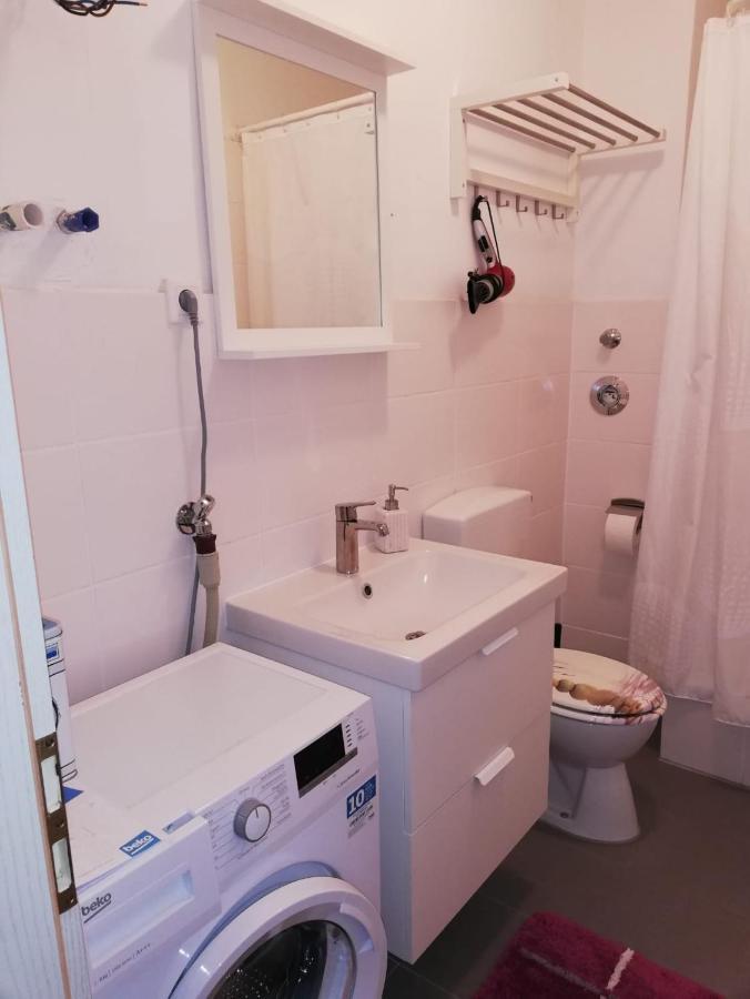 Ferienwohnung - Apartment Mit Balkon In Halle-Saale, Trotha Галль Экстерьер фото